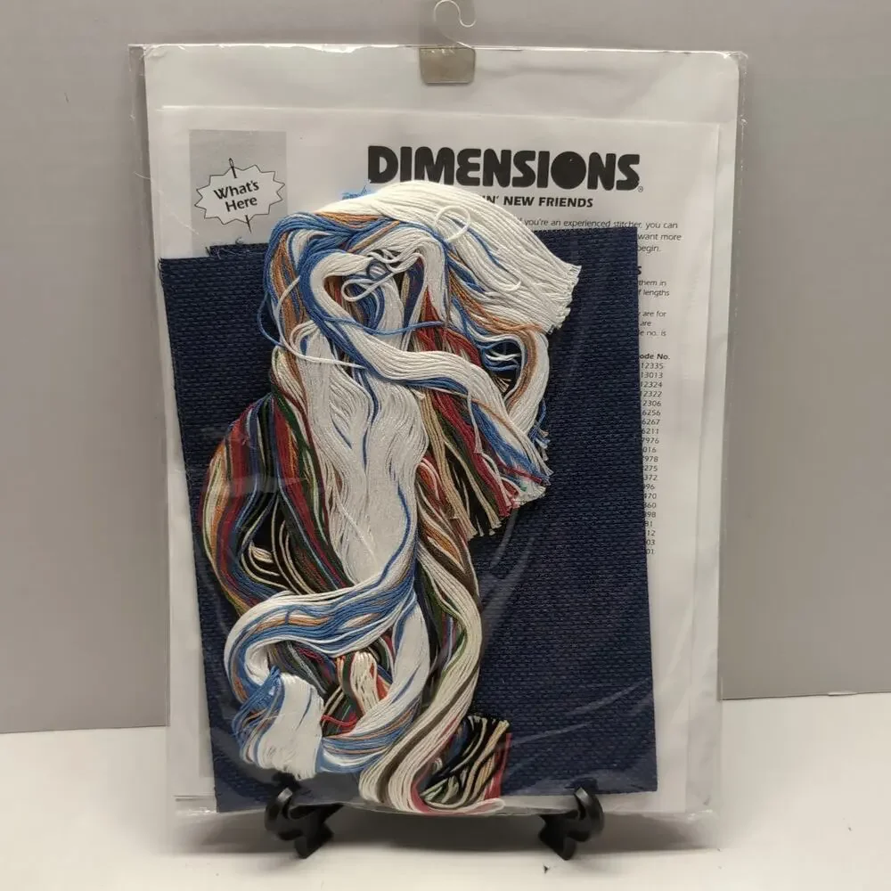 Dimensions Makin' New Friends Counted Cross Stitch‎ Kit 8570 Snowmen